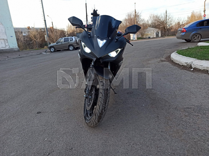 Электро мотоцикл Yamaha R3 Макеевка - изображение 1