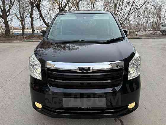 Toyota Noah, 2010 год в Новосибирске Новосибирск
