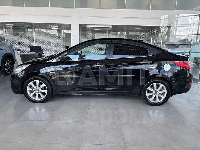 Hyundai Solaris, 2012 год в Новосибирске Новосибирск - изображение 2