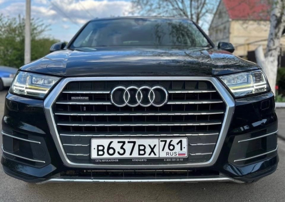 Продам Audi Q7 Максимальная комплектация Донецк