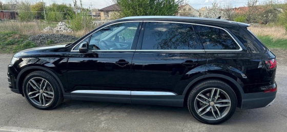 Продам Audi Q7 Максимальная комплектация Донецк