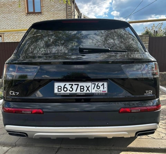 Продам Audi Q7 Максимальная комплектация Донецк