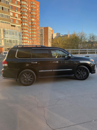 Lexus LX570, 2013 год в Новосибирске Новосибирск