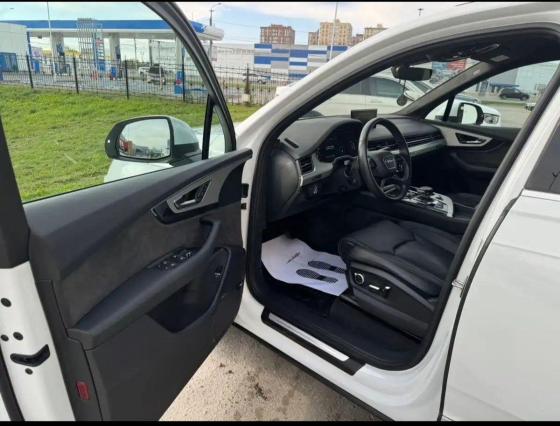 Audi Q7, 2018 год в Новосибирске Новосибирск