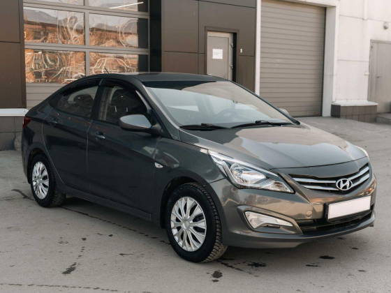 Hyundai Solaris, 2015 год в Новосибирске Новосибирск