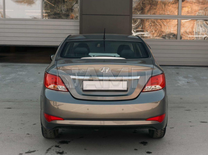 Hyundai Solaris, 2015 год в Новосибирске Новосибирск - изображение 4