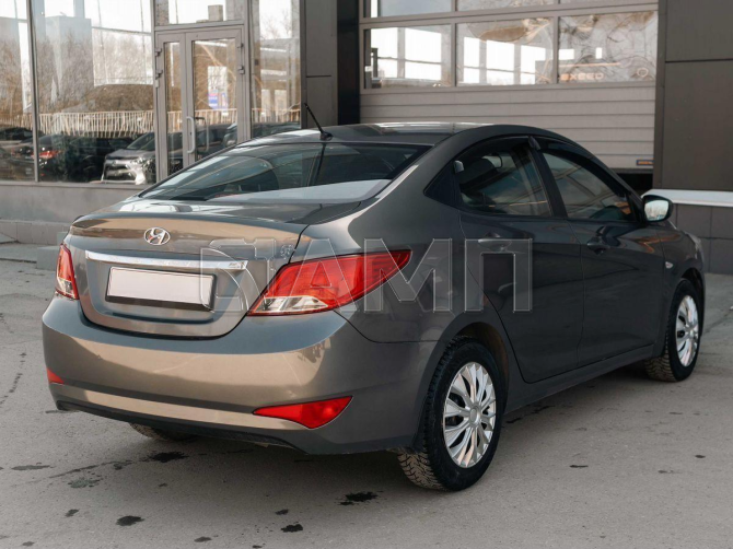 Hyundai Solaris, 2015 год в Новосибирске Новосибирск - изображение 3