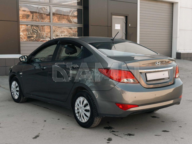 Hyundai Solaris, 2015 год в Новосибирске Новосибирск - изображение 5