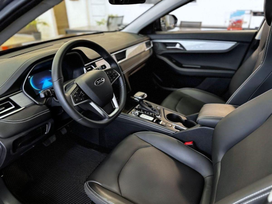 JAC J7, 2023 год в Новосибирске Новосибирск