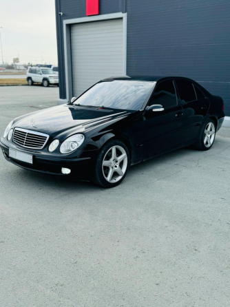 Mercedes-Benz E-Class, 2003 год в Новосибирске Новосибирск