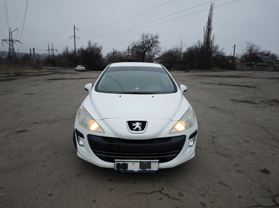 Продам Peugeot 2010 г. Донецк