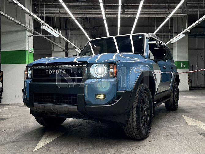 Продажа Toyota Land Cruiser Prado, 2024 год в Москве Москва - изображение 2