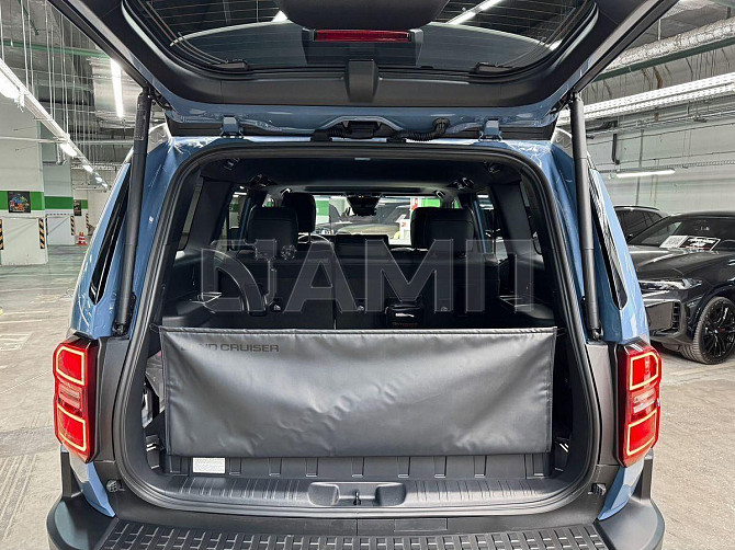 Продажа Toyota Land Cruiser Prado, 2024 год в Москве Москва - изображение 1