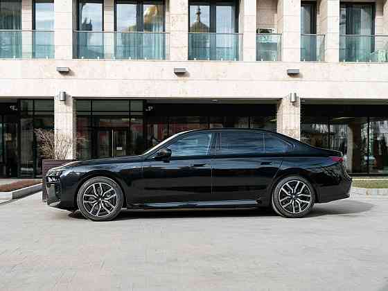Продажа BMW 7-Series, 2022 год в Москве Москва