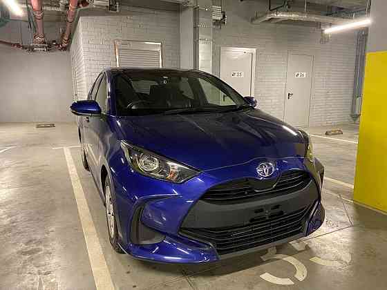 Продажа Toyota Yaris, 2021 год в Москве Москва