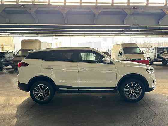 Продажа Geely Atlas Pro, 2023 год в Москве Москва