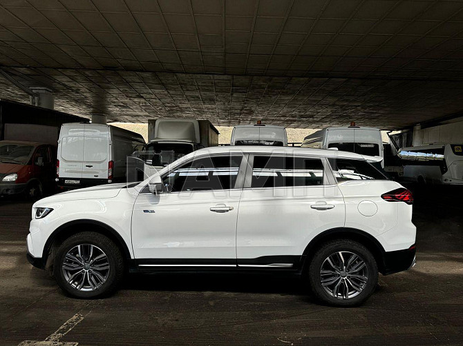 Продажа Geely Atlas Pro, 2023 год в Москве Москва - изображение 6