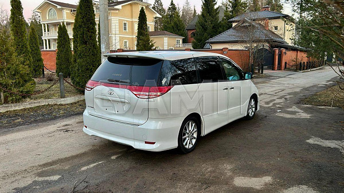 Продажа Toyota Estima, 2010 год в Москве Москва - изображение 2