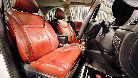 Продажа Lexus HS250h, 2013 год в Лобне Лобня
