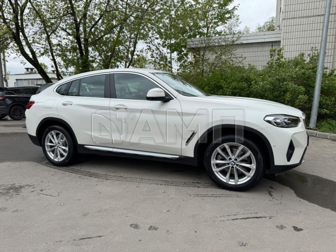 Продажа BMW X4, 2023 год в Москве Москва - изображение 1