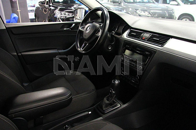 Продажа Skoda Rapid, 2014 год в Краснодаре Краснодар - изображение 3