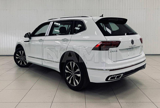 Продажа Volkswagen Tiguan, 2023 год в Москве Москва - изображение 2