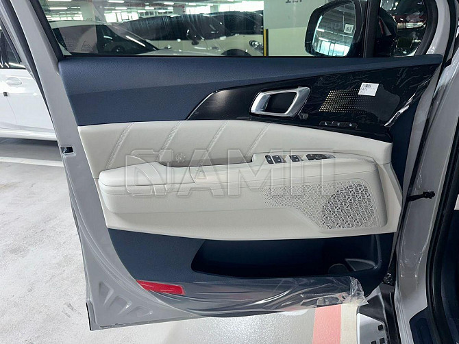 Продажа Kia Carnival, 2024 год в Москве Москва - изображение 3