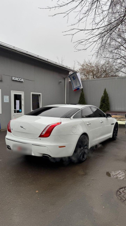 Продажа Jaguar XJ, 2010 год в Москве Москва