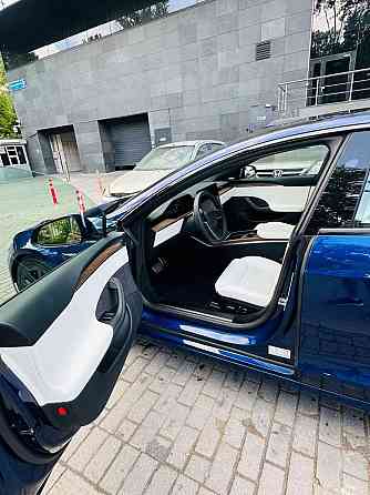 Продажа Tesla Model S, 2023 год в Москве Москва
