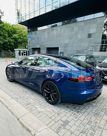 Продажа Tesla Model S, 2023 год в Москве Москва - изображение 4