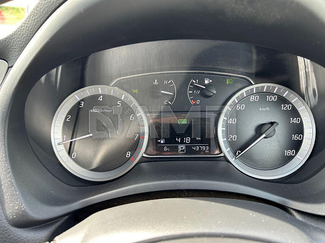 Продажа Nissan Sylphy, 2017 год в Москве Москва - изображение 2