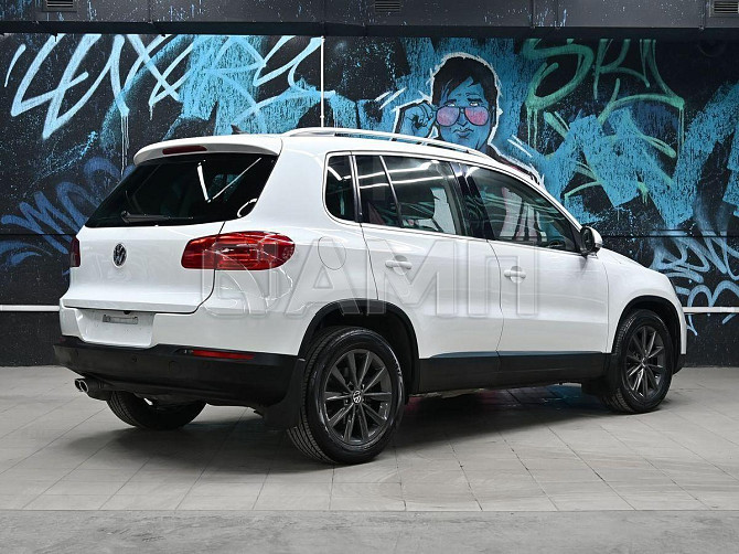 Продажа Volkswagen Tiguan, 2011 год в Краснодаре Краснодар - изображение 2