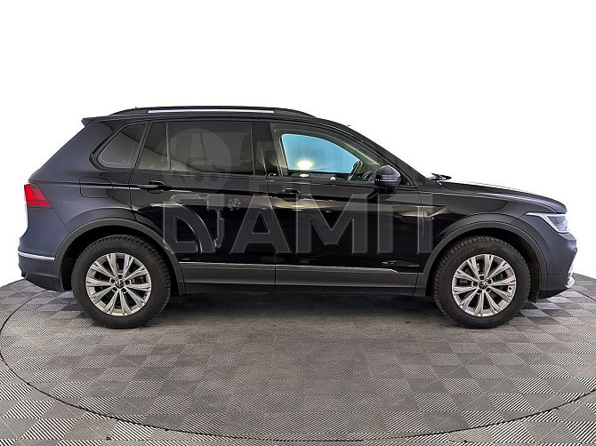 Продажа Volkswagen Tiguan, 2021 год в Москве Москва - изображение 2