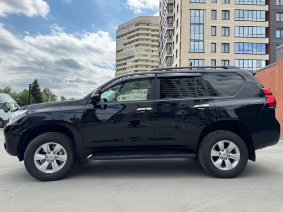 Продажа Toyota Land Cruiser Prado, 2021 год в Новосибирске Новосибирск
