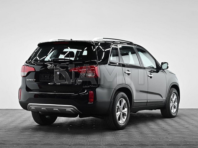 Продажа Kia Sorento, 2015 год в Москве Москва - изображение 2