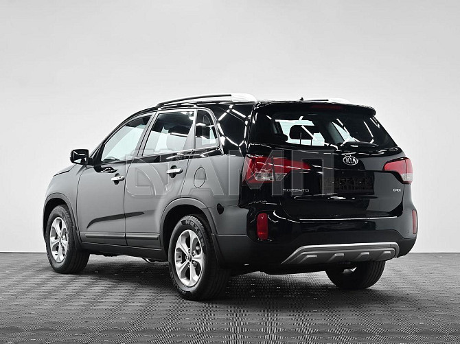 Продажа Kia Sorento, 2015 год в Москве Москва - изображение 1