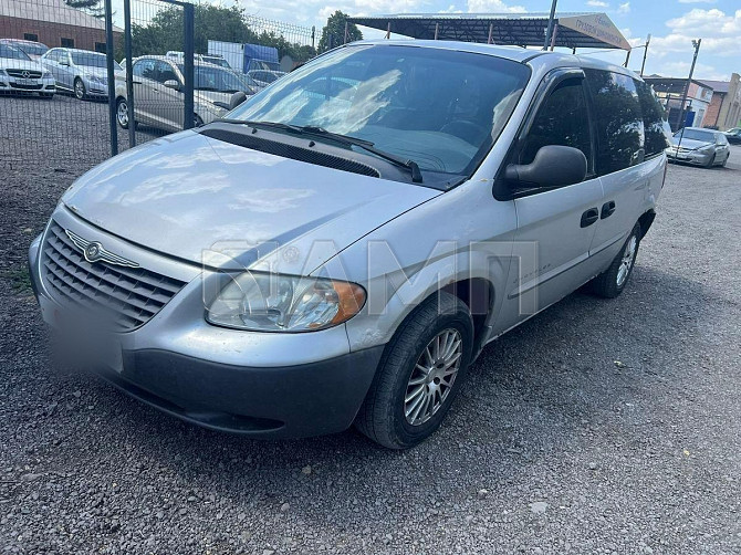 Продам Chrysler Voyager, 2001 год в Ростове-на-Дону Ростов-на-Дону - изображение 1