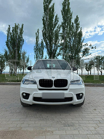 Продам BMW X5, 2010 год в Ростове-на-Дону Ростов-на-Дону - изображение 1