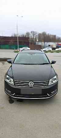 Продам Volkswagen Passat, 2013 год в Ростове-на-Дону Ростов-на-Дону