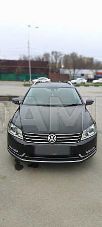 Продам Volkswagen Passat, 2013 год в Ростове-на-Дону Ростов-на-Дону - изображение 1