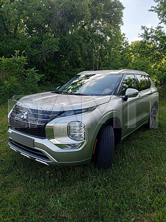 Продам Mitsubishi Outlander, 2022 год в Ростове-на-Дону Ростов-на-Дону - изображение 1