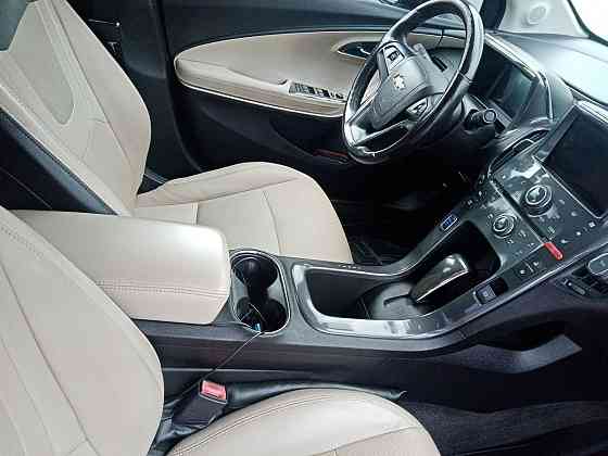 Продам Chevrolet Volt, 2012 год в Ростове-на-Дону Ростов-на-Дону