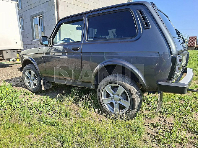 Продаю ВАЗ (LADA) Niva Legend 1.7 MT, 2021, 39 900 км Красноярск - изображение 1
