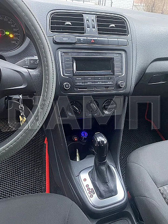 Продам Volkswagen Polo 1.6 AT, 2019, 290 000 км Красноярск - изображение 7