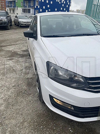Продам Volkswagen Polo 1.6 AT, 2019, 290 000 км Красноярск - изображение 1