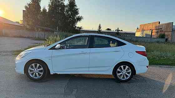 Продам Hyundai Solaris 1.6 MT, 2013, 154 000 км Новосибирск