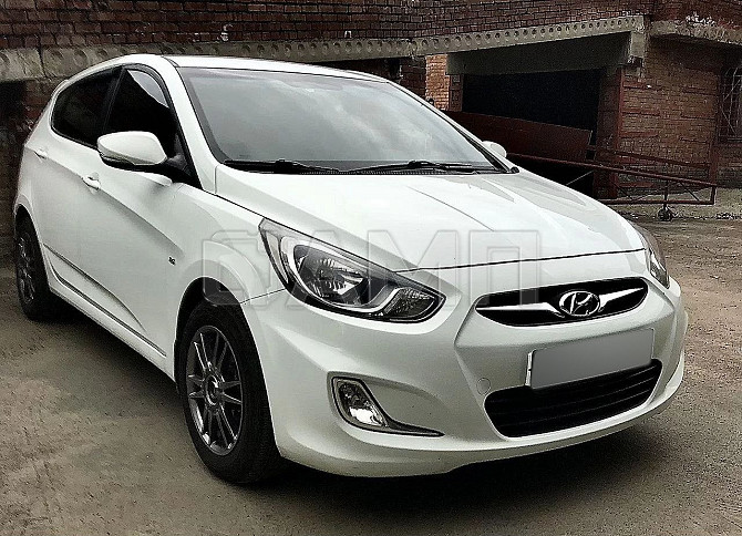 Продам Hyundai Solaris 1.6 AT, 2011, 98 034 км Новосибирск - изображение 4