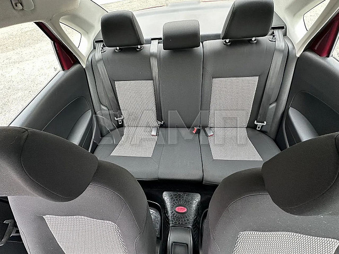 В продаже Volkswagen Polo 1.6 MT, 2013, 196 000 км Новосибирск - изображение 4