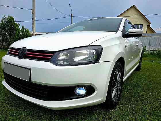 Продается Volkswagen Polo 1.6 MT, 2014, 159 000 км Новосибирск