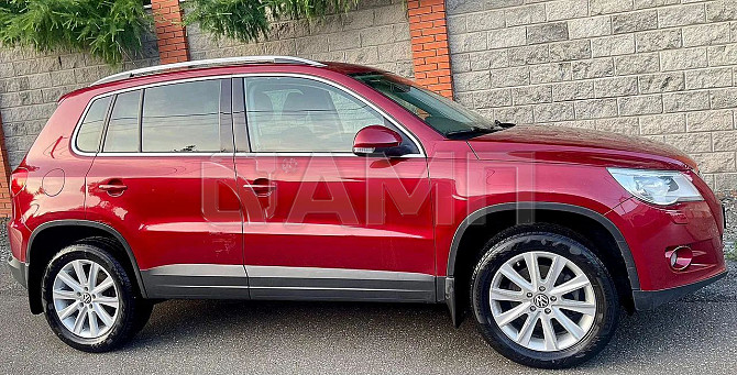 В продаже Volkswagen Tiguan 2.0 AT, 2009, 171 810 км Новосибирск - изображение 1